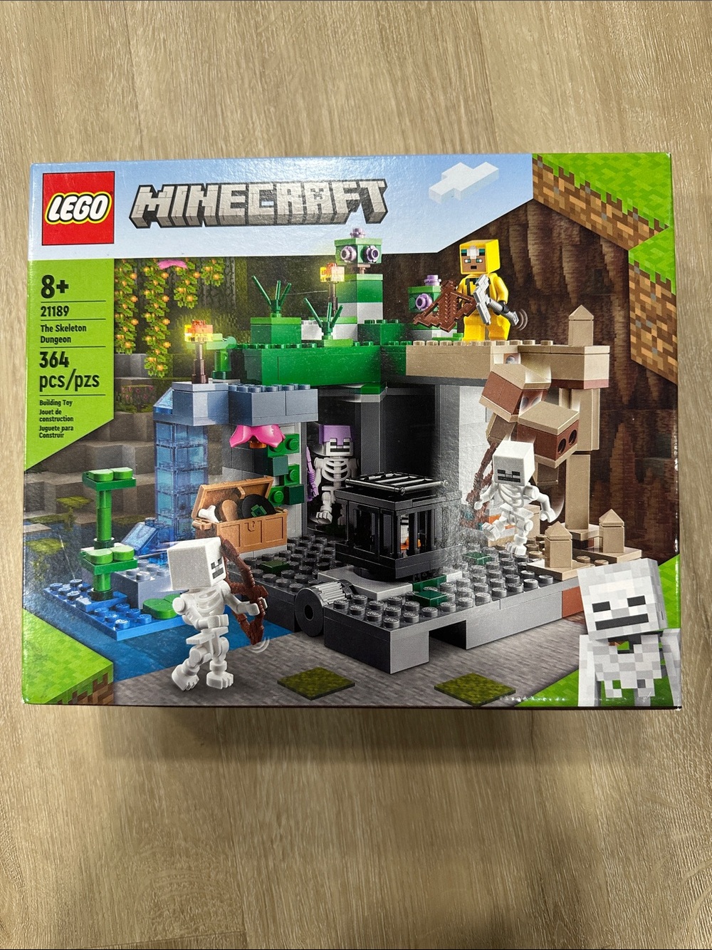 LEGO Minecraft Skeleton Dungeon Set - Green, Gray, Brown